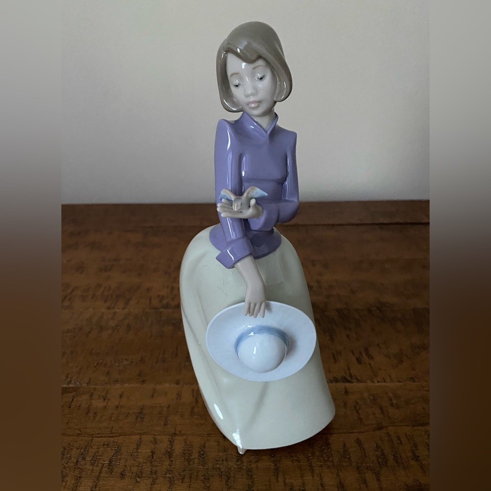 Lladro porcelain collectible